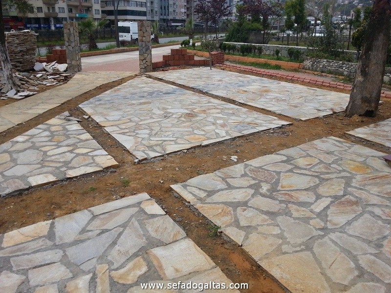 Kayrak Taşı Döşemesi